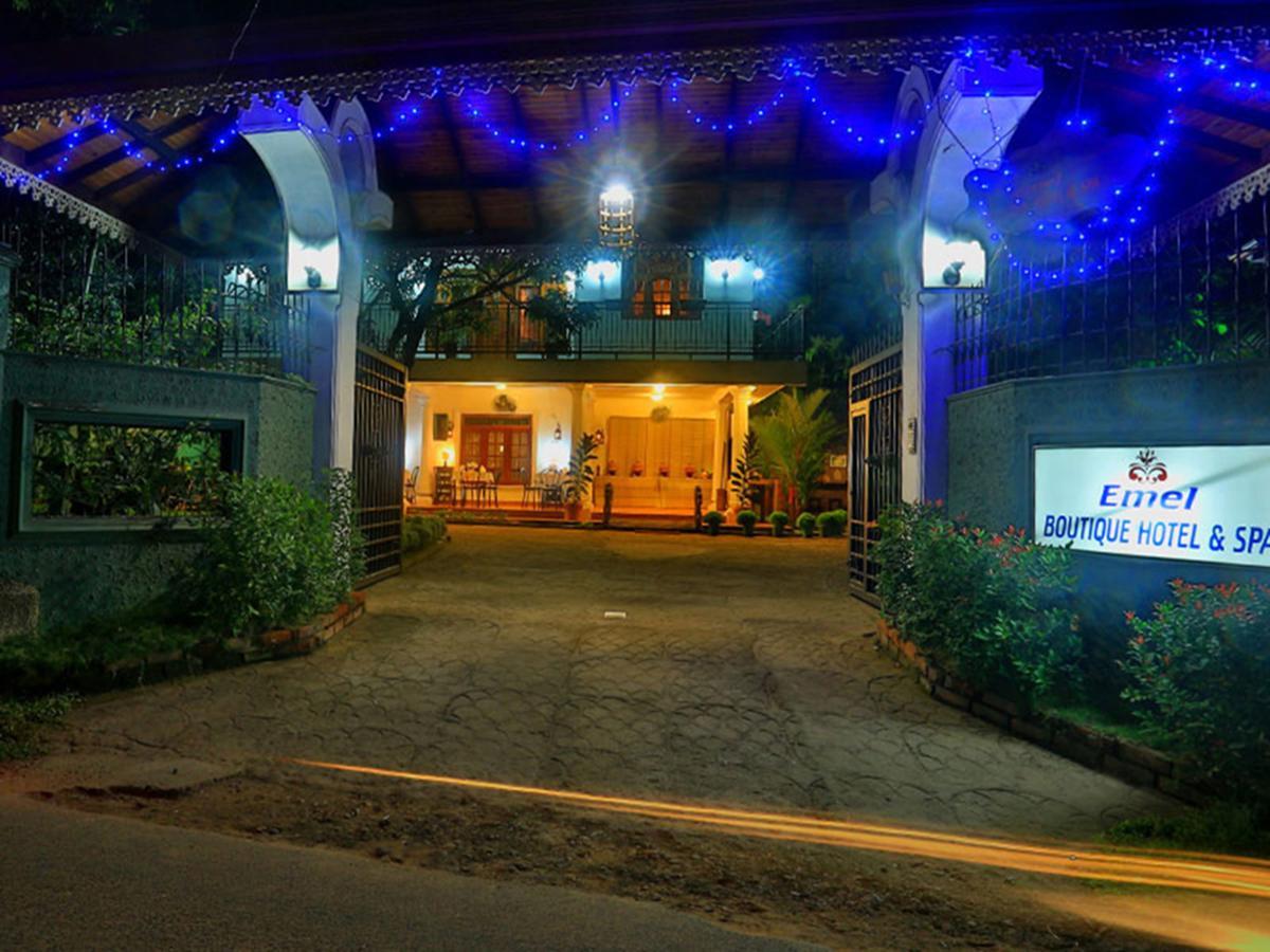 Emel Boutique Hotel Negombo Luaran gambar