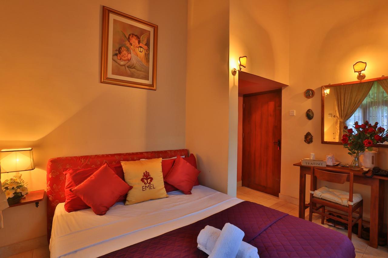 Emel Boutique Hotel Negombo Luaran gambar