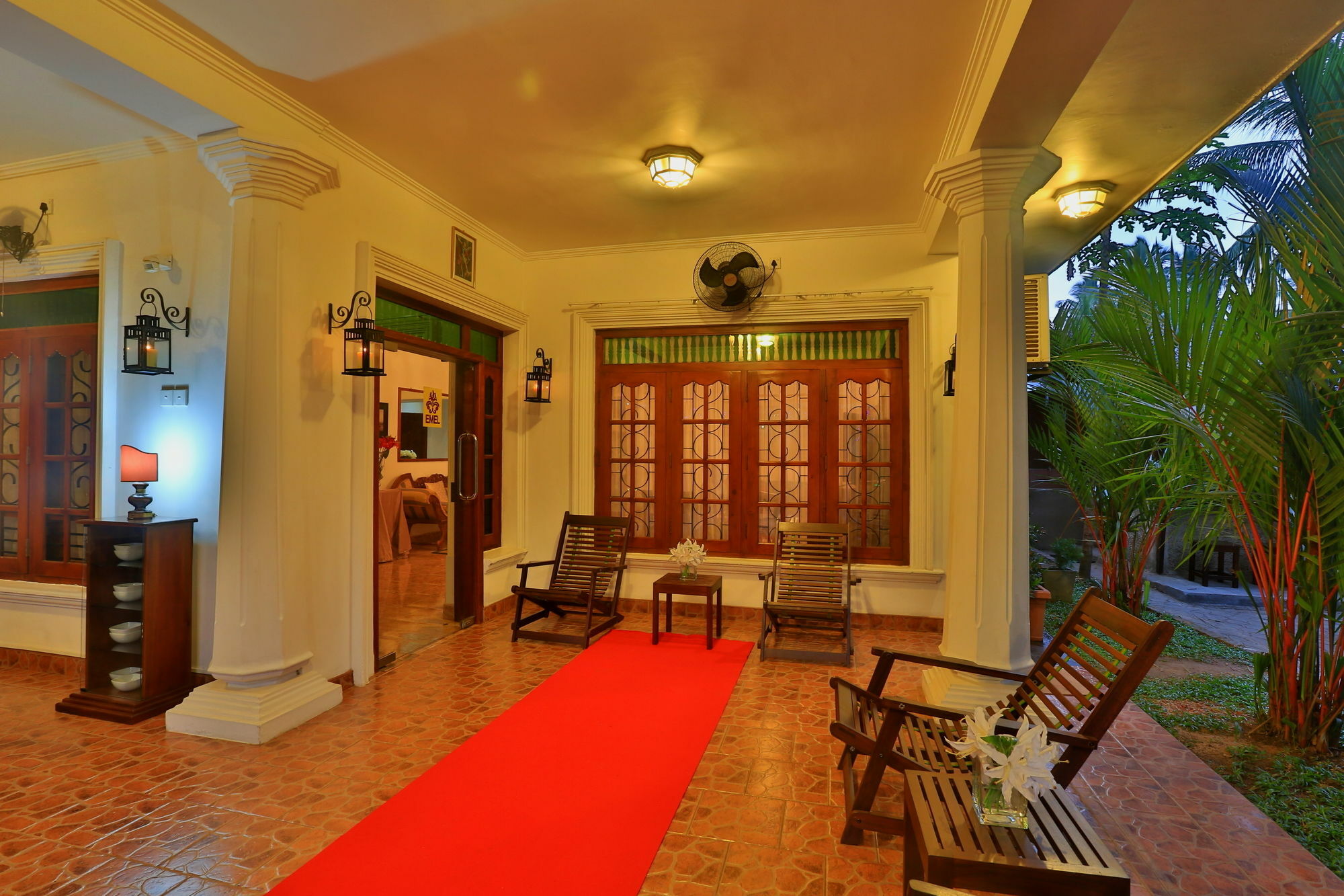 Emel Boutique Hotel Negombo Luaran gambar