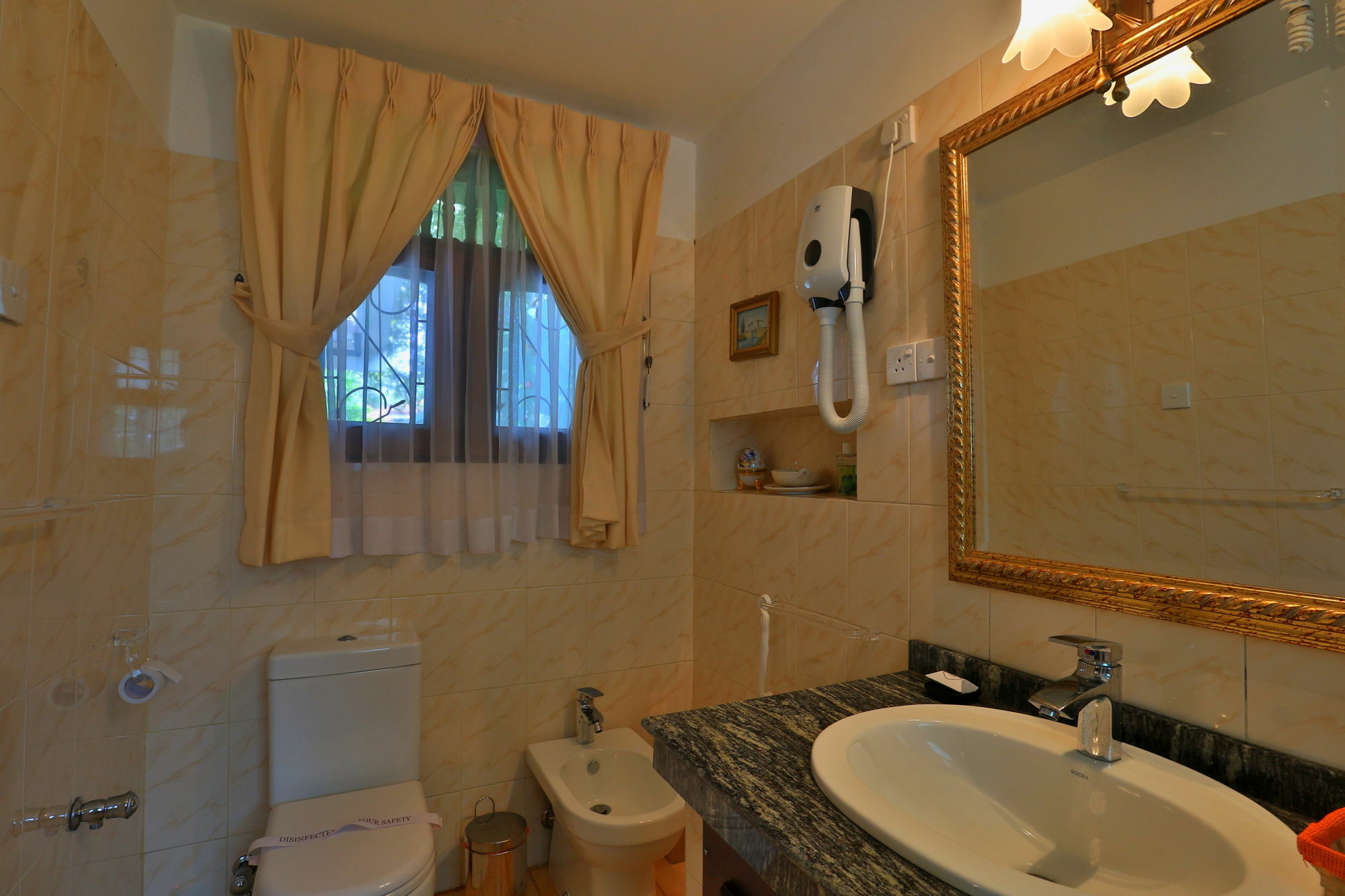 Emel Boutique Hotel Negombo Luaran gambar